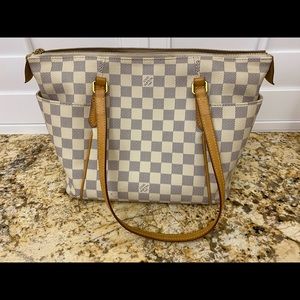 Louis Vuitton Damier Azur Neverfull MM